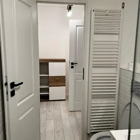 Apartment 2 *